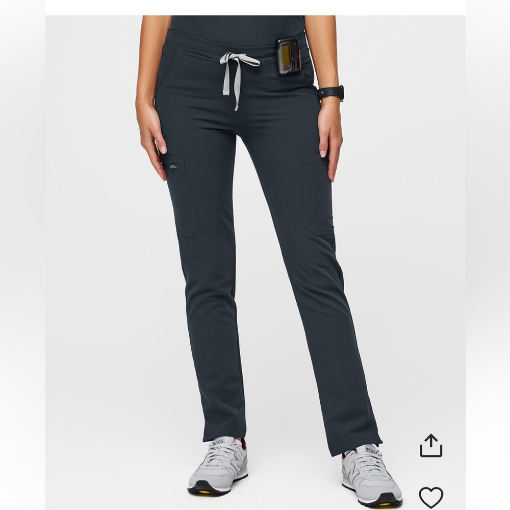Women’s yola skinny scrub pants dark harbor